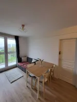 bordeaux-nord-salon-fenetre-sur-rue