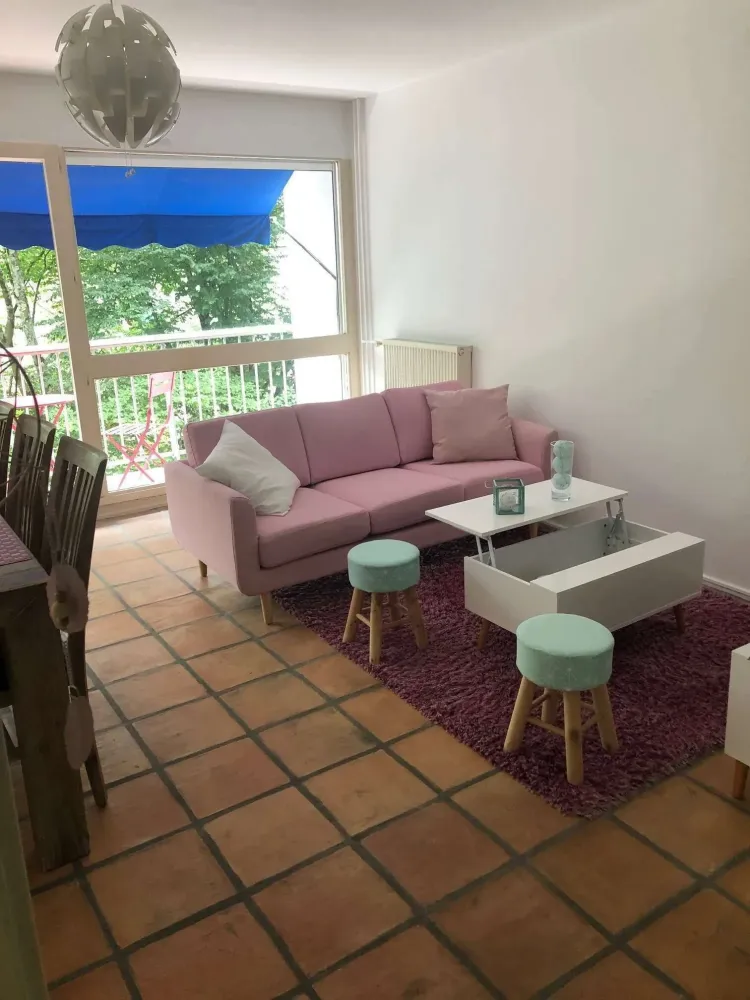 bordeaux-nord-salon-style-moderne-et-simple