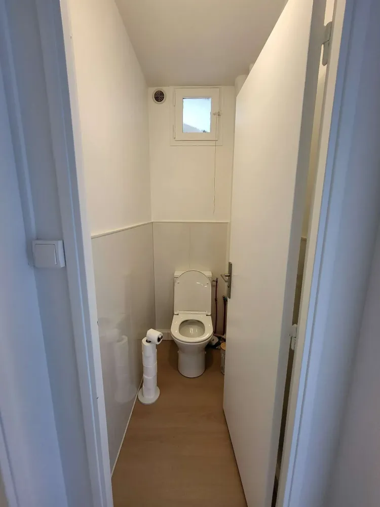 wc-separe-colocation-bordeaux-sud.jpg