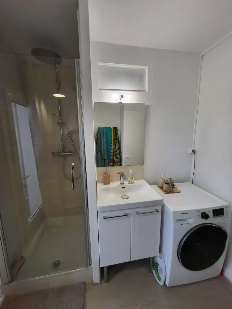 salle-d-eau-commune-colocation-bordeaux-sud.jpg