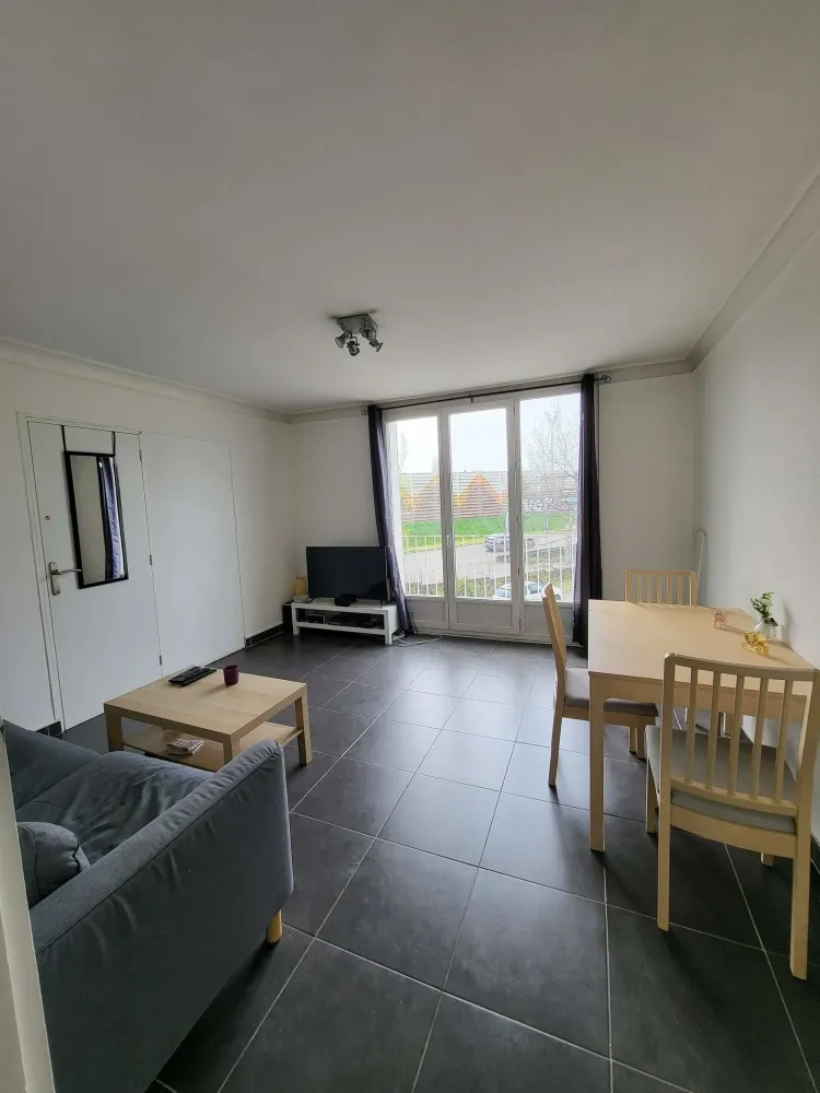 colocation-bordeaux-sud-salon-confortable.jpg