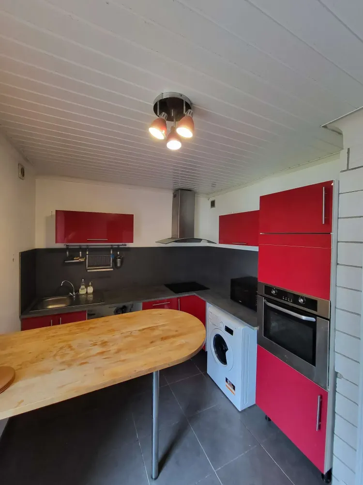 cuisine-partagee-style-industriel-coloc-bordeaux-sud.jpg